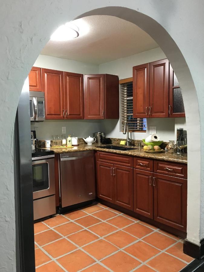 Private Room In The Heart Of Little Havana Miami Ngoại thất bức ảnh